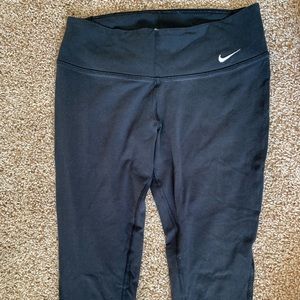 Nike capri leggings